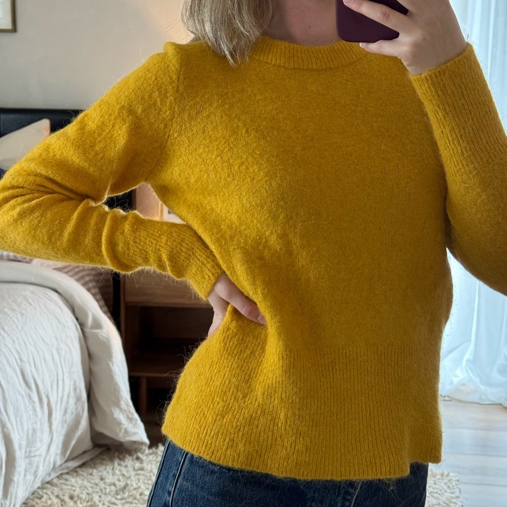 H&M yellow wool knit sweater size medium